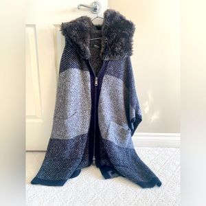 Zara poncho